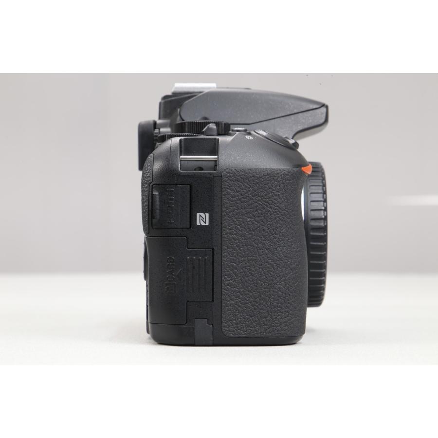 美品｜動作保証] Nikon D5600 ダブルズームキット [シャッター数 5200