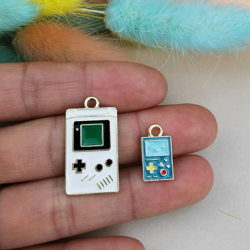 2ケ】ゲーム機 3ds イニシャル チャーム パーツ 金具 ピアス 