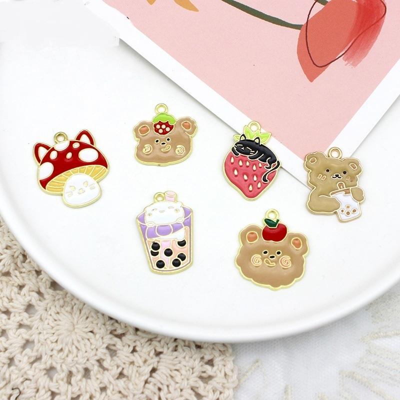 2ケ】苺 熊 猫キノコ 猫&苺 タビオカミルク チャーム パーツ 金具 