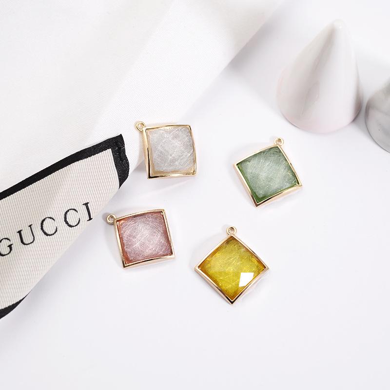 完売 チャーム パーツ ピアス 金具 四方形型 ゴールド カン付 Diy材料 豪華 魅力 おしゃれ オリジナル 26 24mm １ペア 2ケ Materialworldblog Com