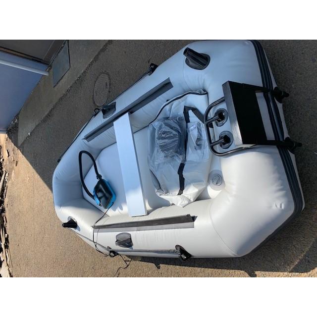 ゴムボート　PVC製　モーターマウント付　リペアキット　収納袋付 ２人乗り　インフレータブル　エアーフロア　船外機３馬力まで対応　新品 