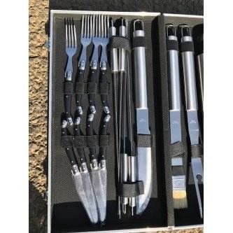 BBQ調理器具セット　バーベキュー　17点セット　バーベキューセット 　最新型　　持ち運びやすい　アタッシュケース　新品　 |  | 02