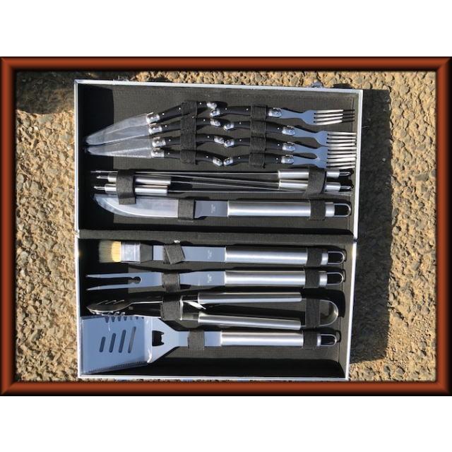 最新型　BBQ調理器具セット　バーベキュー　17点セット　バーベキューセット 　まとめ買い　持ち運びやすい　アタッシュケース　新品 | 