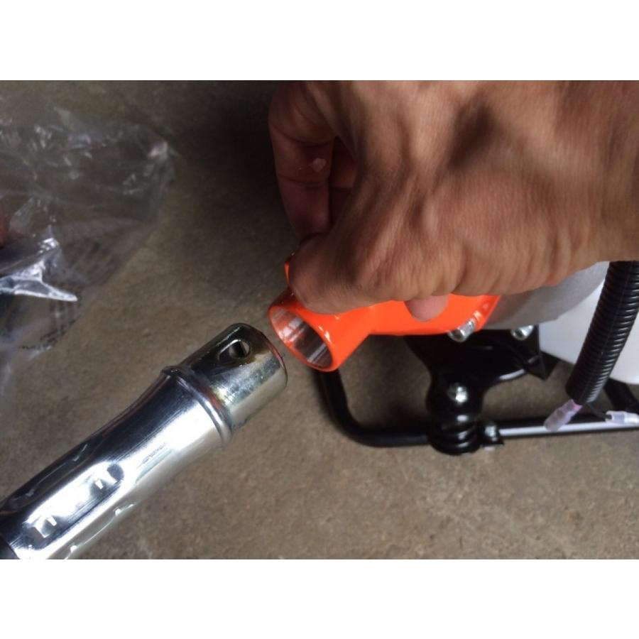 エンジン式　草刈機　背負いタイプ　42.7cc　52.0ｃｃ兼用　フレキシブルシャフト |  | 01