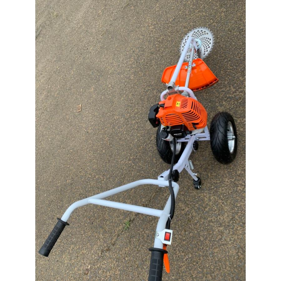 タイヤ付エンジン草刈機 手押し草刈り機 らくらく作業 最強52cc