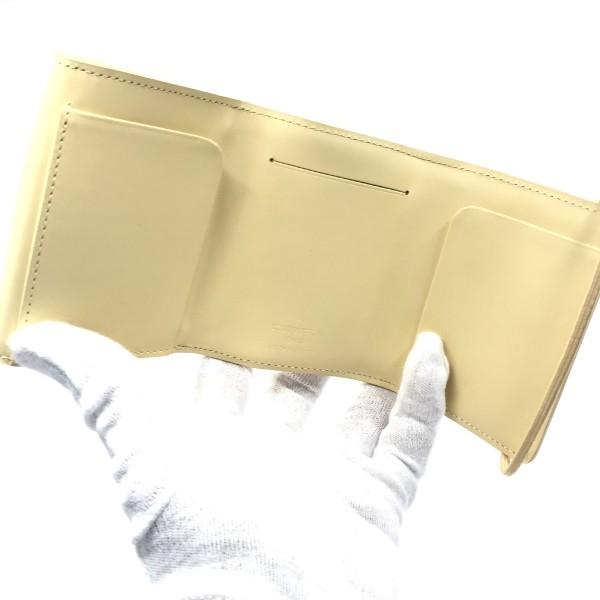 ルイヴィトン 三つ折りコンパクト財布 ポルトモネエラスティック エピ