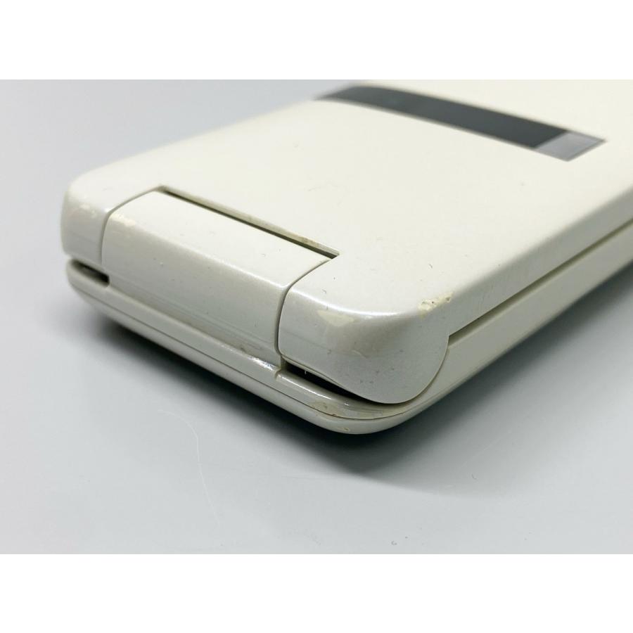 SHARP（シャープ） SoftBank PANTONE 4 105SH ホワイト 白 ガラケー