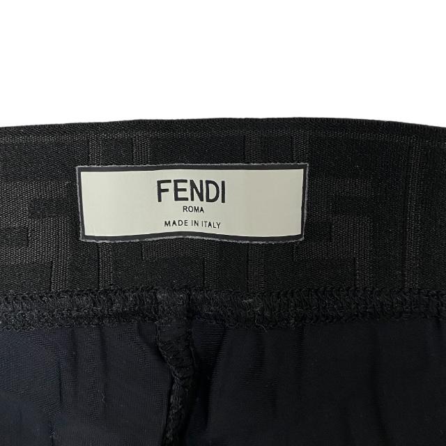 FENDI フェンディ パンツ ハーフパンツ ショートパンツ ズボン