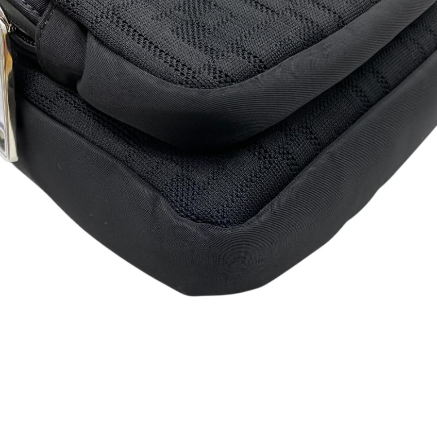 FENDI（フェンディ） ズッカ クロスボディバッグ ショルダーバッグ FF