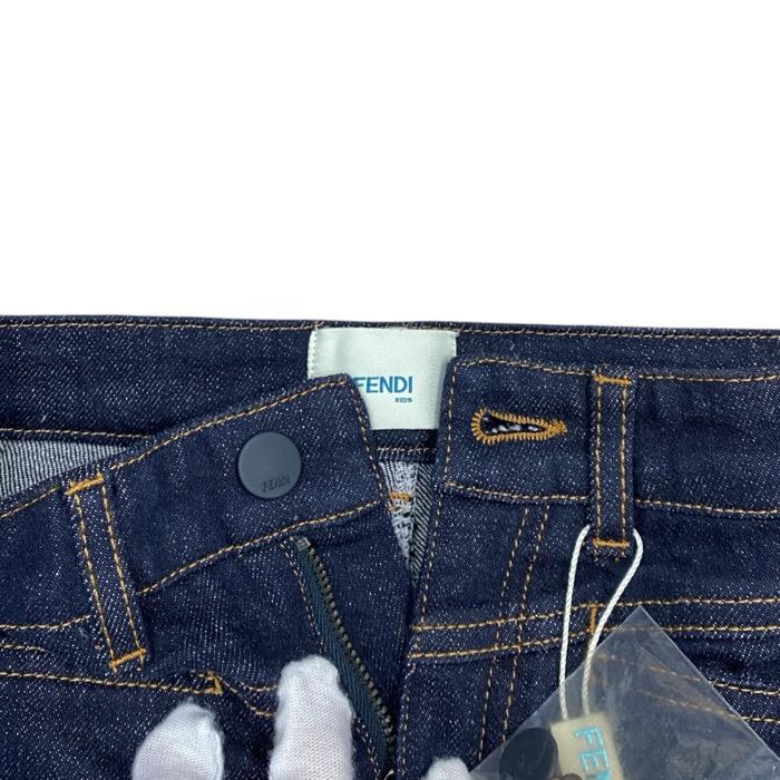 FENDI（フェンディ） 未使用 キッズ ジーンズ デニムパンツ バックロゴ