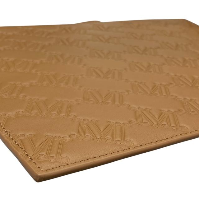 Maxmara マックスマーラ　クロコ型押し　クラッチバッグ　ロゴバックル MaxMara マックスマーラ クロコダイル 型押し バッグ グリーン｜Yahoo