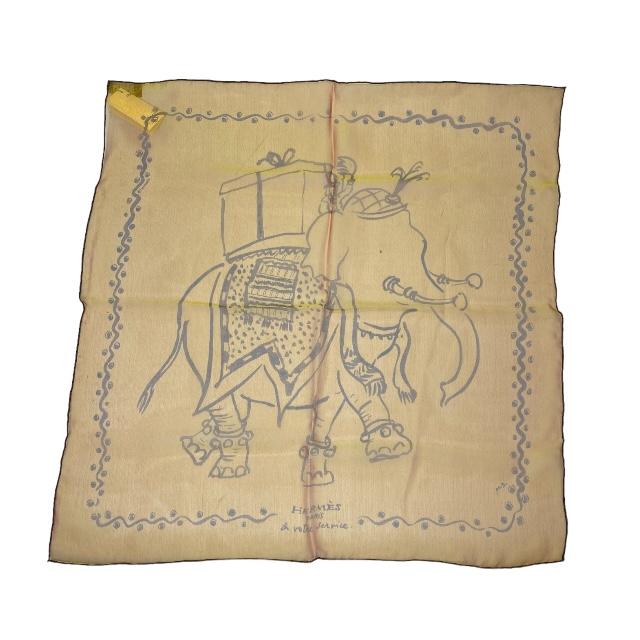 未使用保管品】HERMES エルメス カレ45 スカーフ a votre service 荷物 