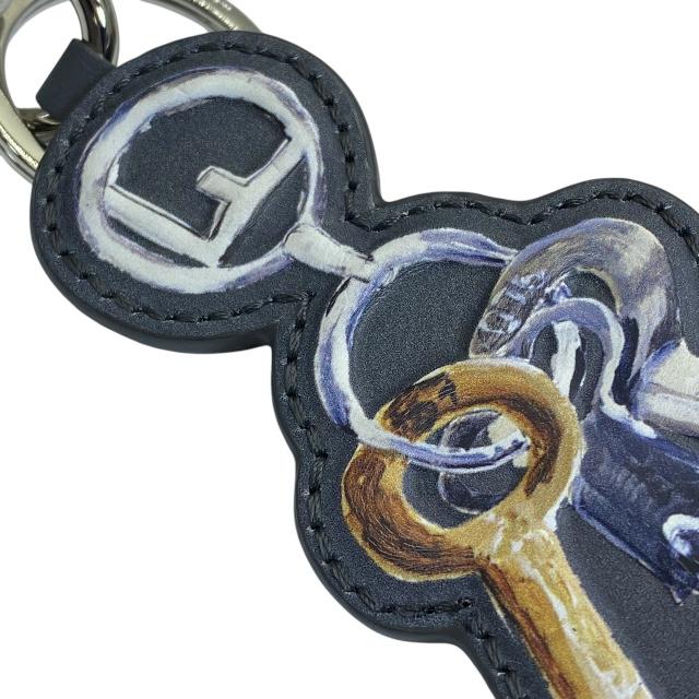 FENDI（フェンディ） キーリング キーホルダー チャーム バッグ