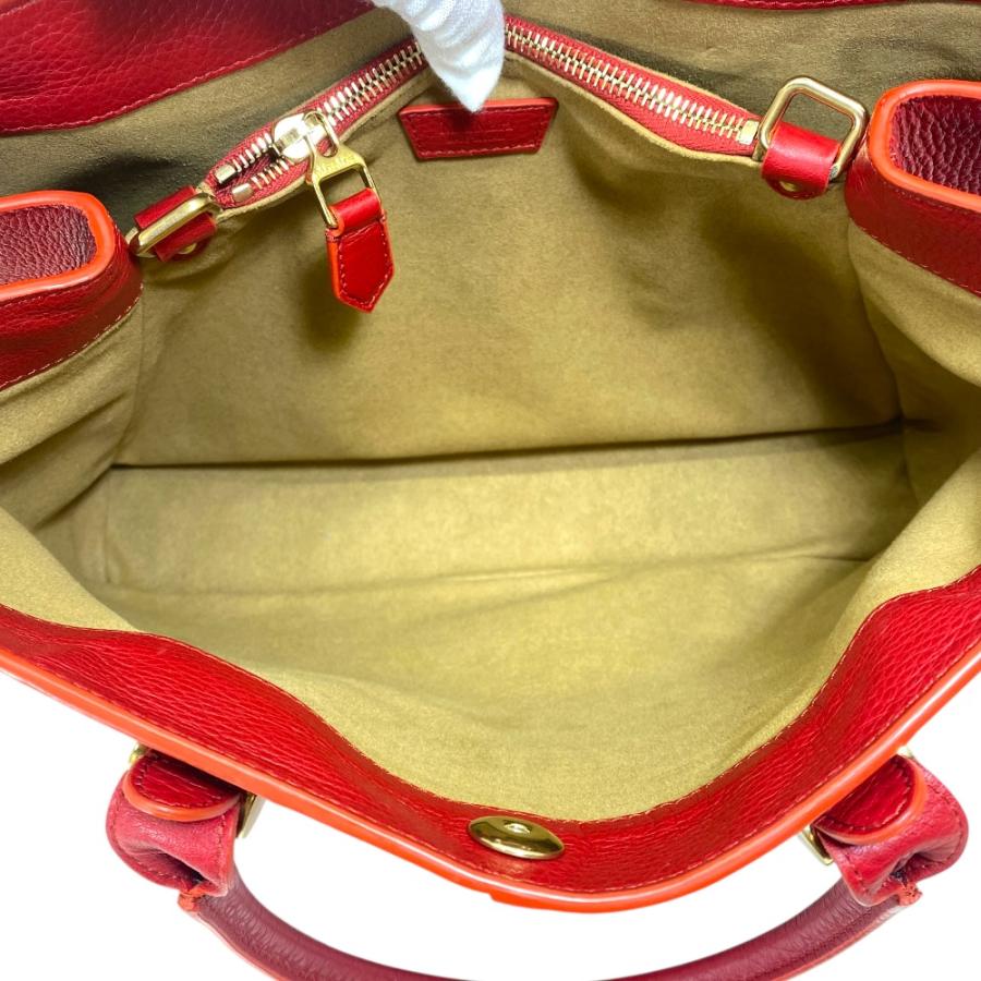 美品✨️マックスマーラ 3ルーム ハンドバッグ ゴールド金具 レザー ブラック Max Mara（マックスマーラ） レザーハンドバッグ ゴールド金具 レッド