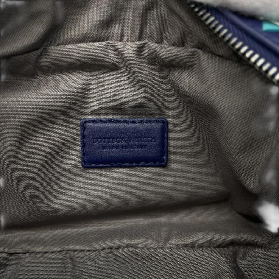 BOTTEGA VENETA（ボッテガ・ヴェネタ） イントレチャート レザー