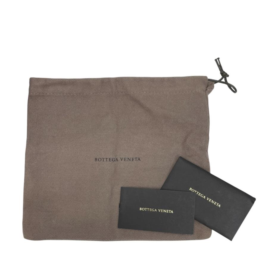 BOTTEGA VENETA（ボッテガ・ヴェネタ） イントレチャート レザー