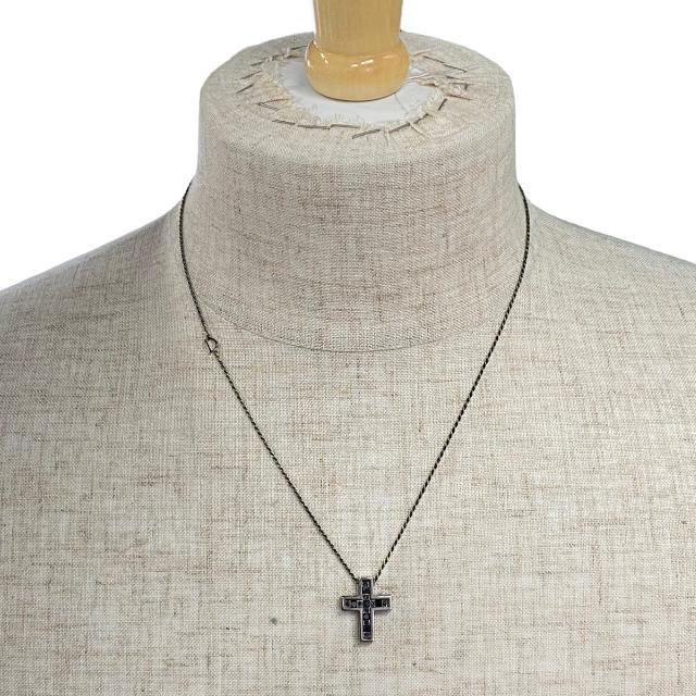 DAMIANI。ダミアーニ。クロスネックレス。750刻印（K18製