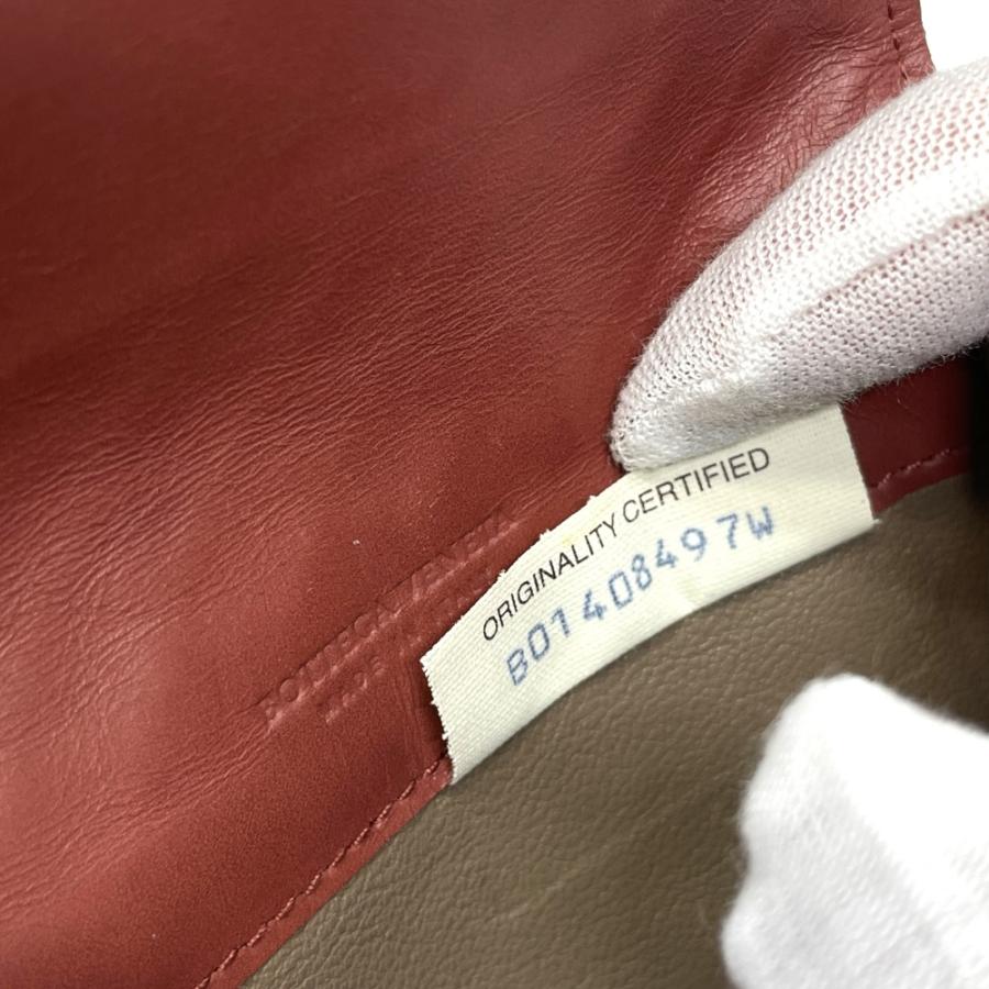 BOTTEGA VENETA（ボッテガ・ヴェネタ） イントレチャート カードケース