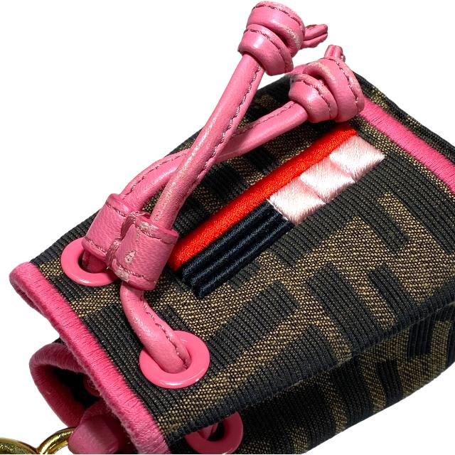 FENDI フェンディ 7AR762 FFズッカ ナノ モントレゾール キーホルダー