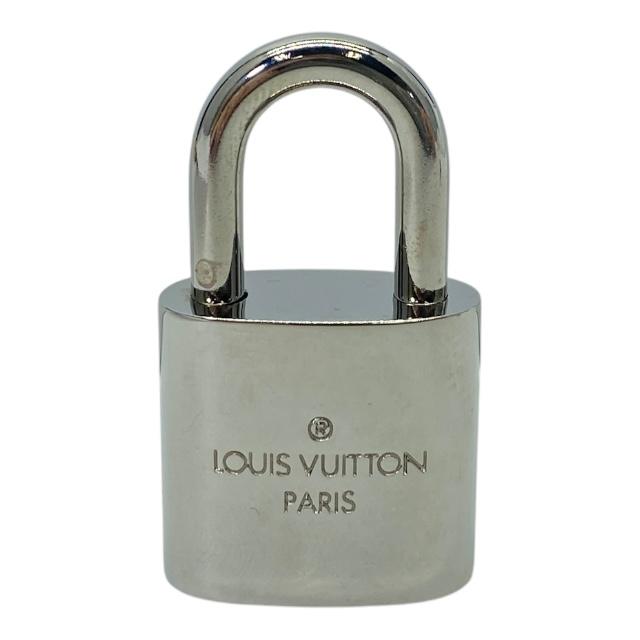 LOUIS VUITTON ルイ・ヴィトンカデナ　パドロック　シルバー　美品 LOUIS VUITTON（ルイ・ヴィトン） カデナ 南京錠 パドロック キー 鍵