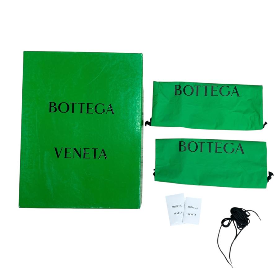 BOTTEGA VENETA（ボッテガ・ヴェネタ） 未使用 ストラット レース