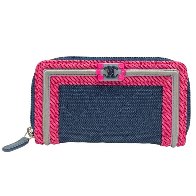 CHANEL シャネル ボーイシャネル メッシュ ミディアム ラウンド CHANEL シャネル ボーイシャネル メッシュ ミディアム ラウンド