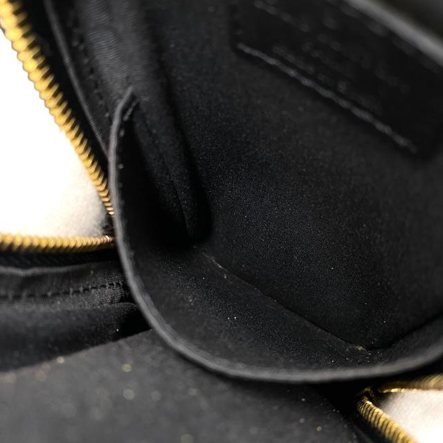 ルイヴィトン M92066 モノグラム ミニウス ディジタル デジカメケース LOUIS VUITTON ルイ ヴィトン M92066 ウス・ディジタル デジカメ