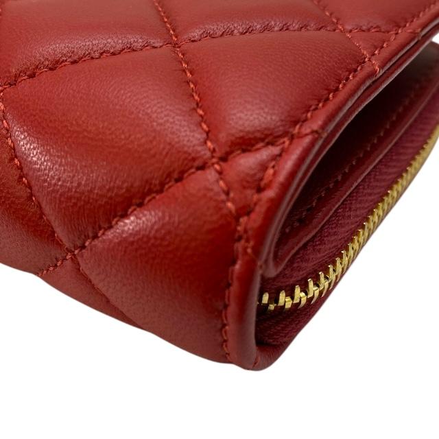新品正規品【VERSACE】二つ折り財布 キルティング　ショッパー付 新品 ヴェルサーチ キルティング 二つ折り財布 折財布 レッド