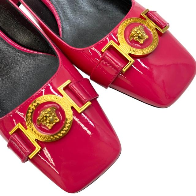 激安VERSACE ピンク メドューサ　スクエアトゥ エナメルミュール 新品 VERSACE（ヴェルサーチェ） 【新品】VERSACE パンプス ヒール ミュール