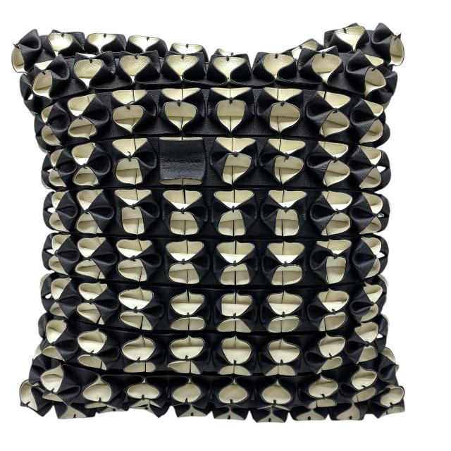 LOUIS VUITTON ルイヴィトン クッサン EU3188 フラワーフィールド