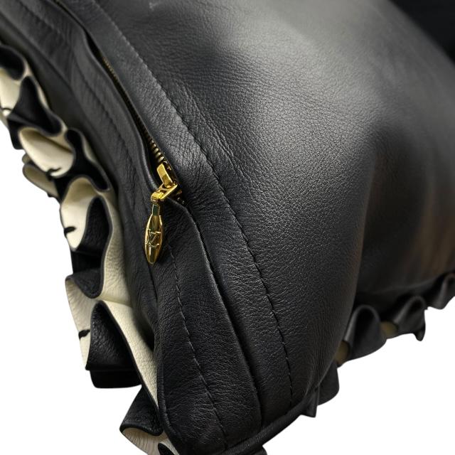 LOUIS VUITTON（ルイ・ヴィトン） クッサン EU3188 フラワーフィールド