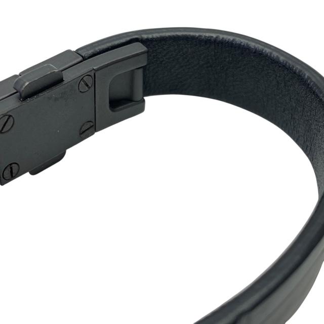 BOTTEGA VENETA（ボッテガ・ヴェネタ） ブレスレット バングル