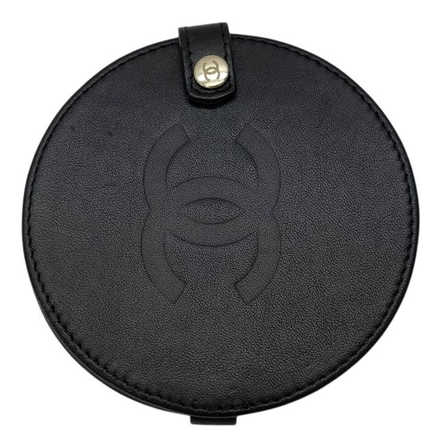 CHANEL シャネル　ココマーク レザーミラー コンパクト CHANEL（シャネル） ミラー 鏡 手鏡 コンパクト ココマーク サークル型