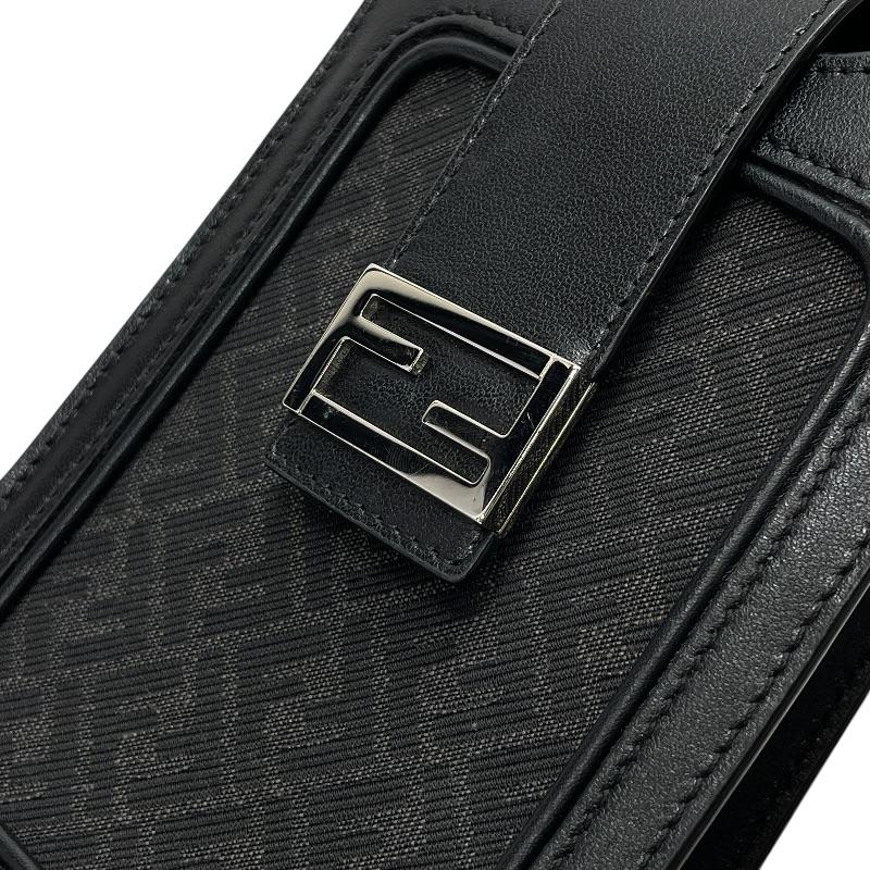 FENDI（フェンディ） 2way スマホショルダーバッグ フォンポーチ