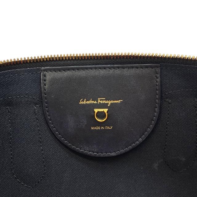 FERRAGAMO（フェラガモ） Salvatore Ferragamo ガンチーニ