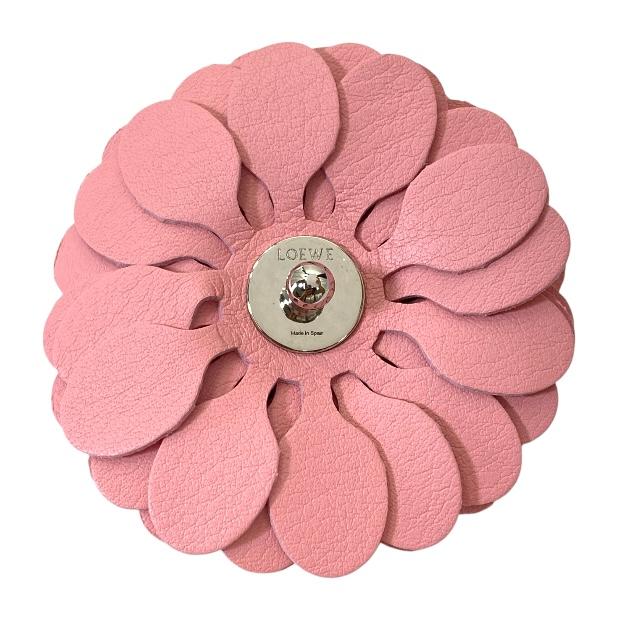 LOEWEロエベ☆バッグチャーム　キーホルダー フラワーレザー革スタッドフラワー LOEWE(ロエベ) スタッドフラワー バッグチャーム C554160X02