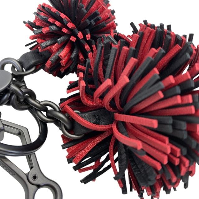 BOTTEGA VENETA（ボッテガ・ヴェネタ） ポンポン チャーム