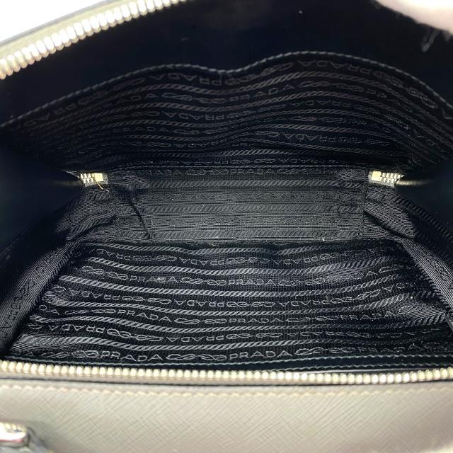 PRADA（プラダ） 2VH069 ブリック ハンドバッグ 手持ち鞄