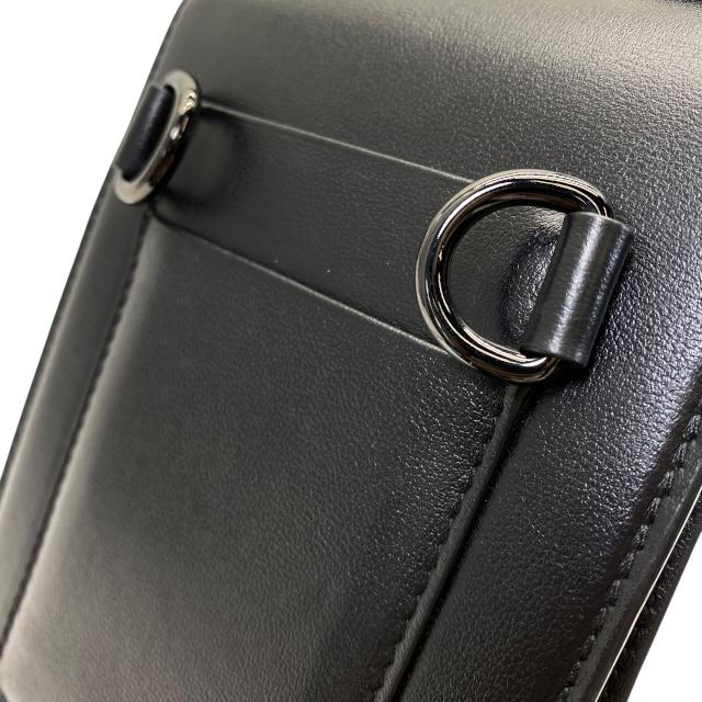 VALENTINO ヴァレンティノ Vロゴ ショルダーバッグ クロスボディバッグ ミニバッグ 肩掛け 斜め掛け レザー ブラック