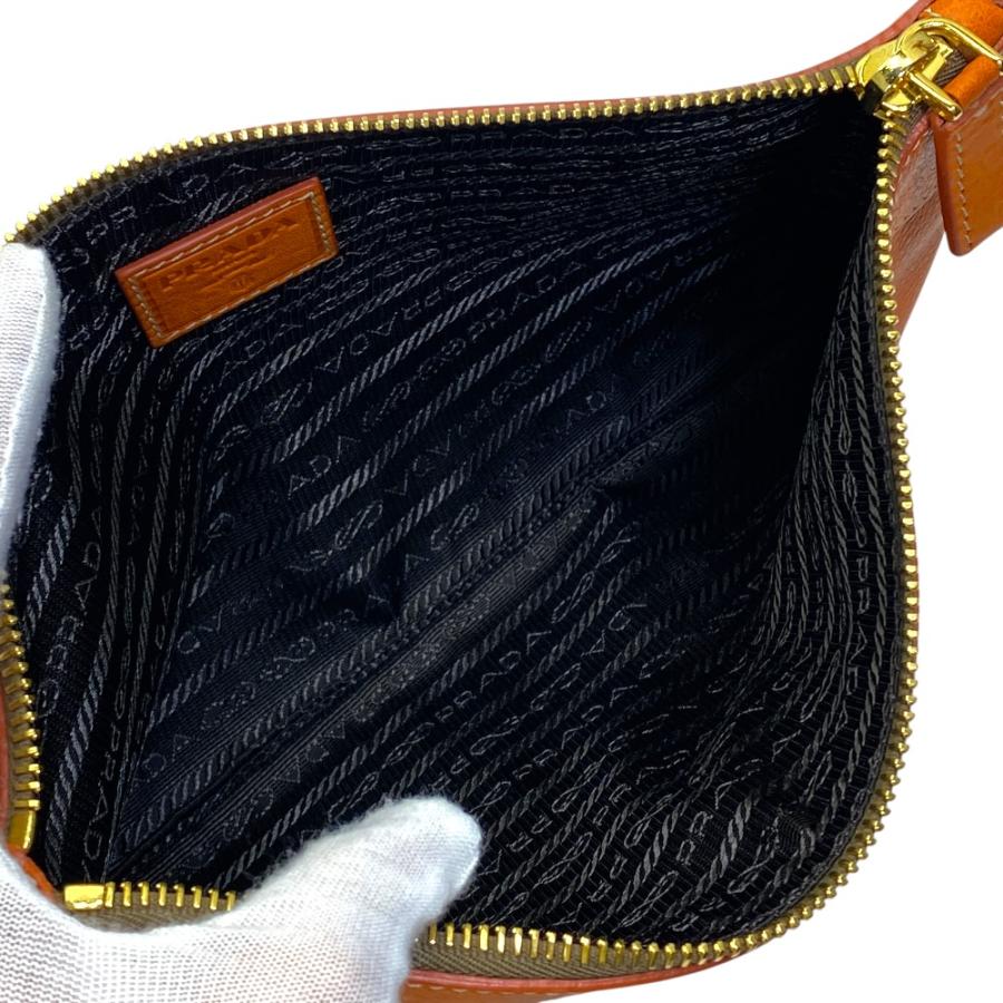 PRADA（プラダ） 美品 クラッチバッグ ポーチ 小物入れ レザー PAPAYA 