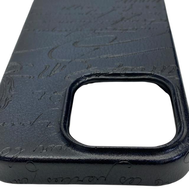 Berluti（ベルルッティ） iPhoneカバー iPhone 16 Pro対応 スクリット