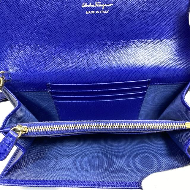 FERRAGAMO（フェラガモ） Salvatore Ferragamo ヴァラリボン 長財布