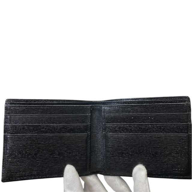 GUCCI ブラック 二つ折り財布 GUCCI ブラック 二つ折り財布