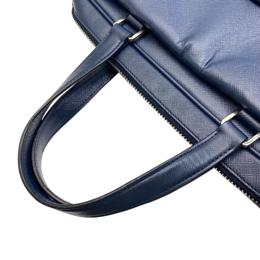 PRADA プラダ ビジネスバッグ サフィアーノレザー ネイビー 美品！！ PRADA（プラダ） ビジネスバッグ ブリーフケース トライアングルロゴ