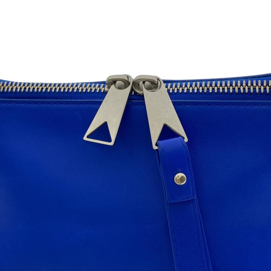 BOTTEGA VENETA（ボッテガ・ヴェネタ） 666770 トライアングル