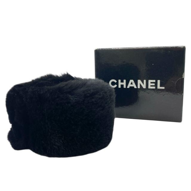CHANEL（シャネル） ラパン ファー ブレスレット バングル リスト