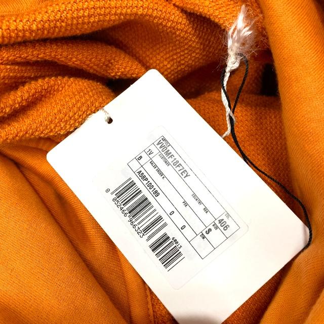 オ*ラ様 ヴァレンティノ　ナイロンパーカー オ*ラ様 ヴァレンティノ ナイロンパーカー 2025年最新】VALENTINO