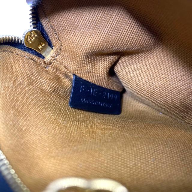 鑑定済・美品★セリーヌ　トリオンフ　ロゴ　ケース　小銭入れ　PVC CELINE】取り外し可能コインケース付きトリオンフウォレット