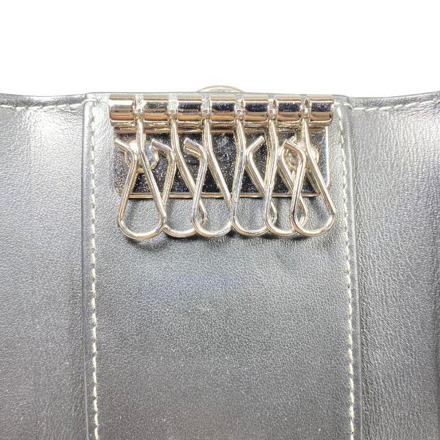 BURBERRY ホワイトキーケース チェック柄