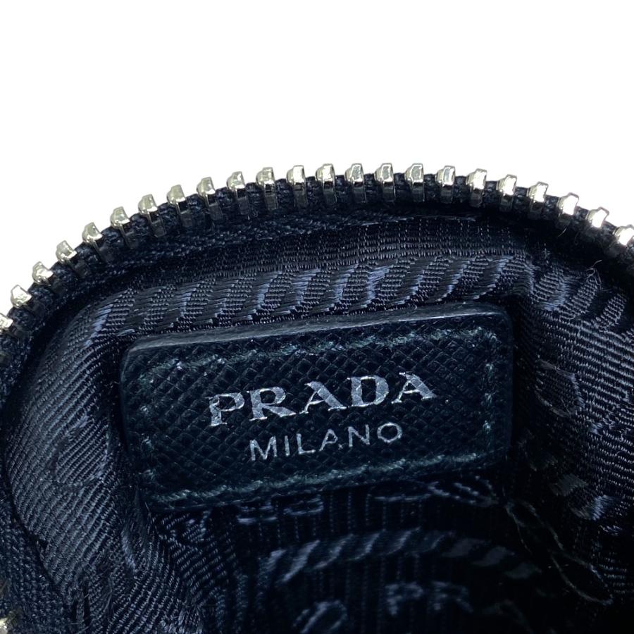 PRADA（プラダ） Re-Nylon ミニポーチ 小物入れ 三角ロゴ カラビナ付き
